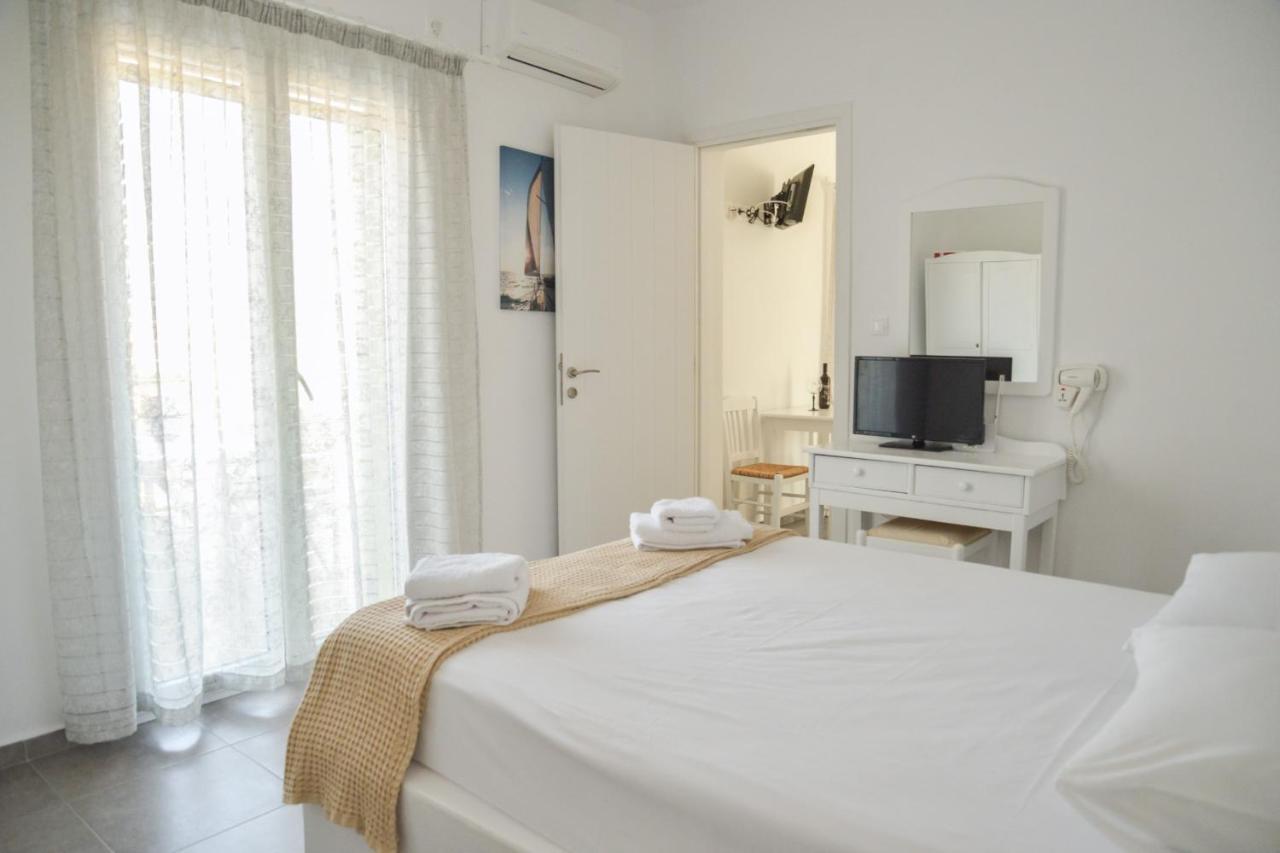 Zeras Apartments Адамас Экстерьер фото