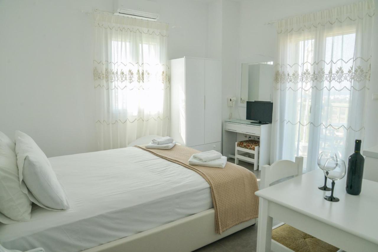 Zeras Apartments Адамас Экстерьер фото
