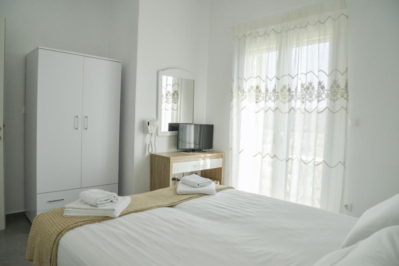 Zeras Apartments Адамас Экстерьер фото